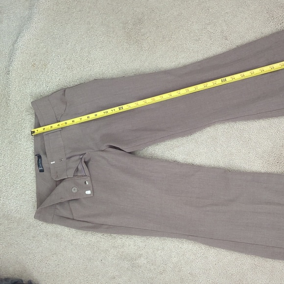 New York and Co • airy light pants ( size 4p ) - Picture 3 of 10